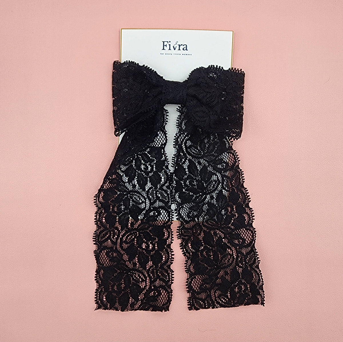 Large hair bow - Alligator hair clip - Black or white