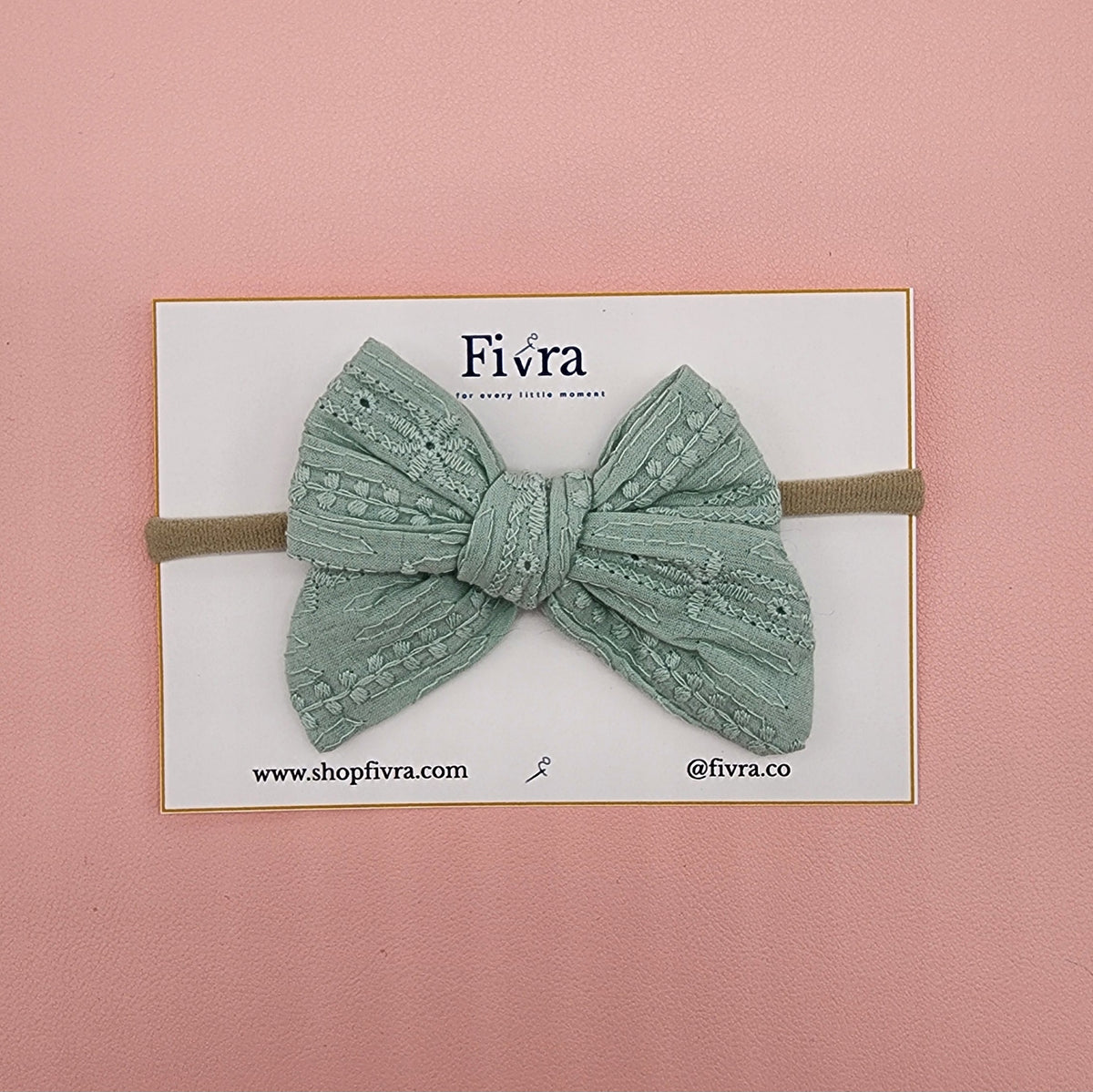 Medium hair bow - Nylon headband - Varieties