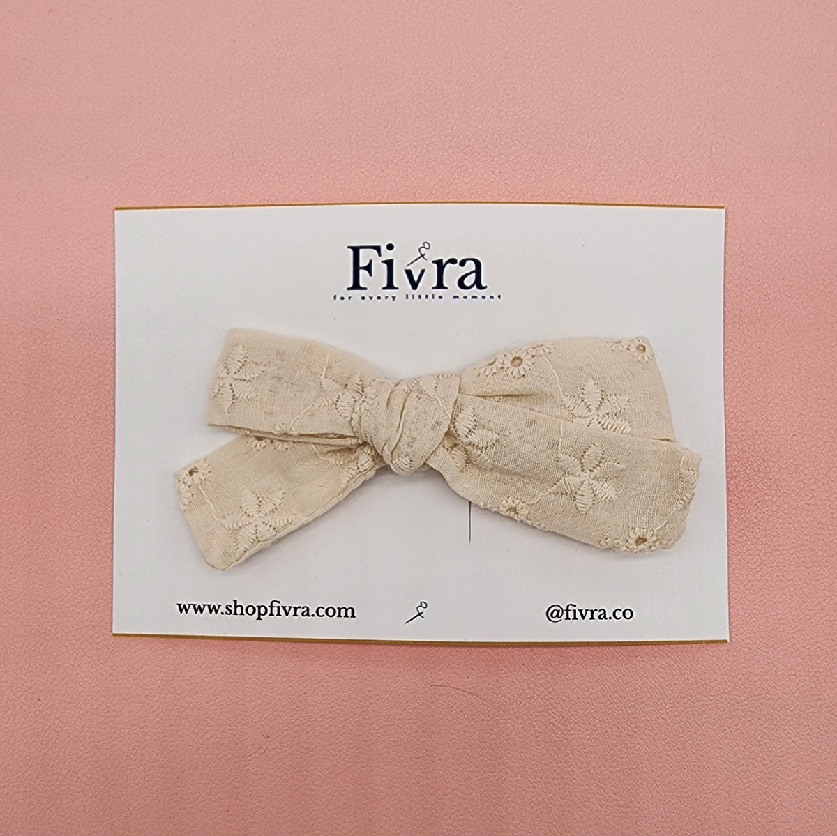 Small hair bow - double prong clip - Cream