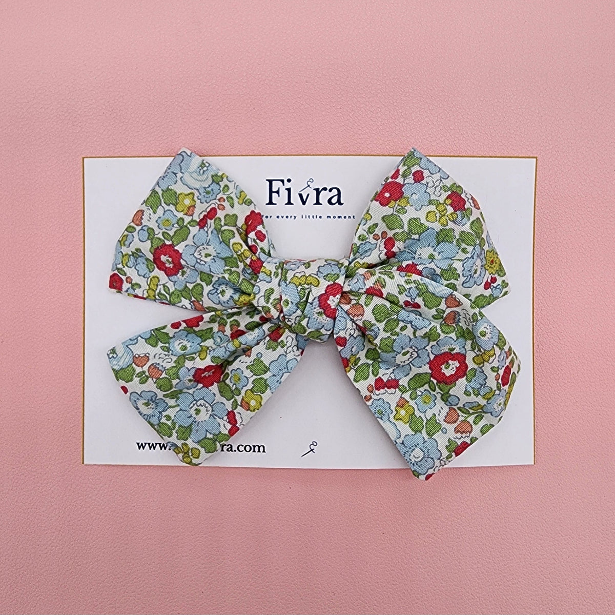 Large hair bow - Alligator clip - Green flowers