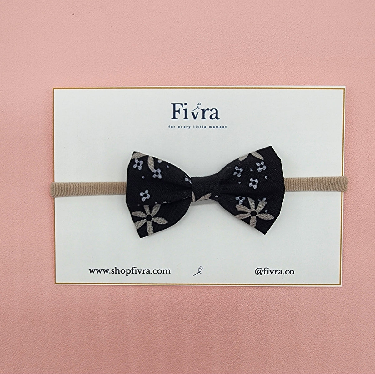 Small hair bow - Nylon headband - Black Varieties