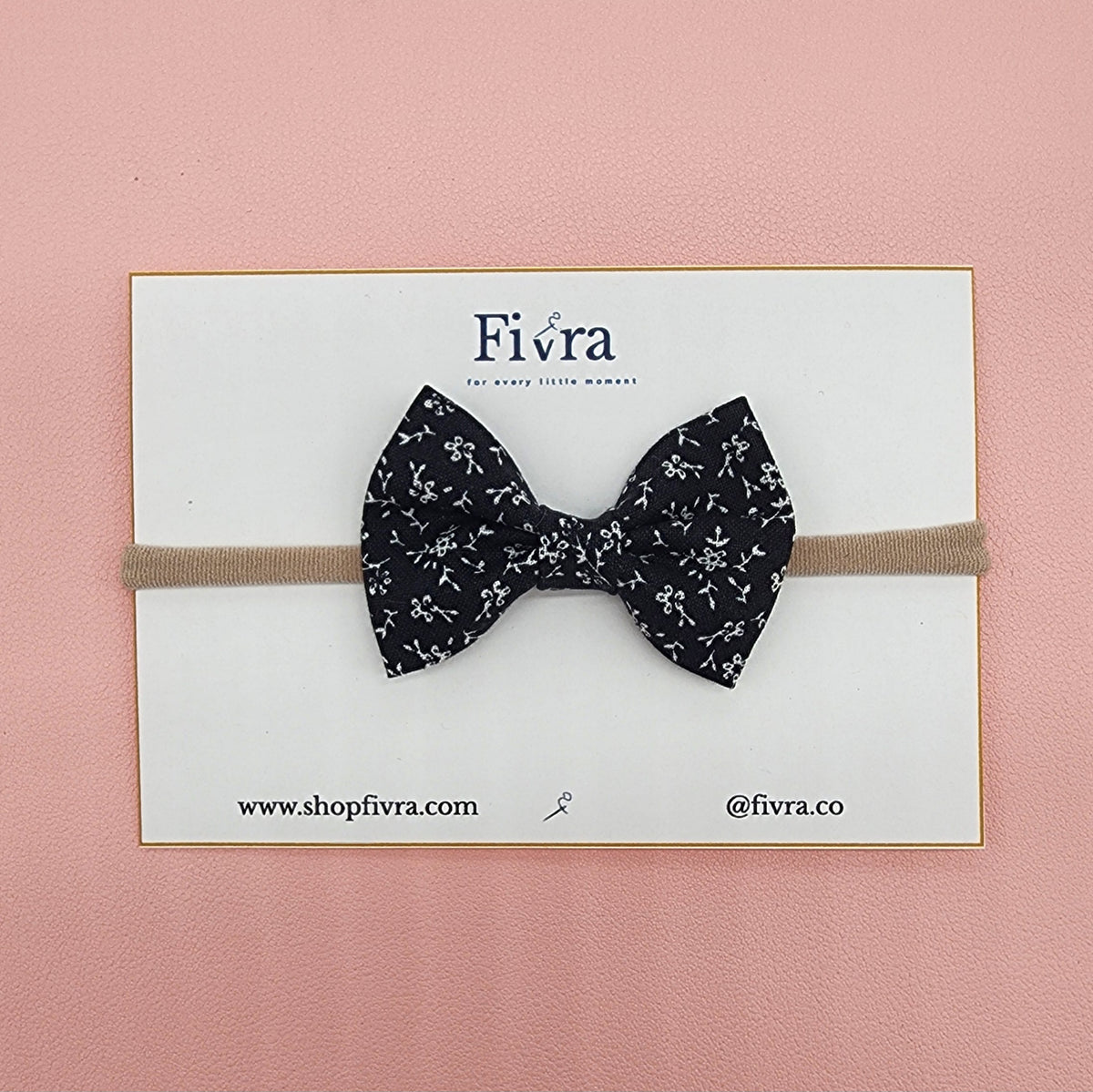Small hair bow - Nylon headband - Black Varieties
